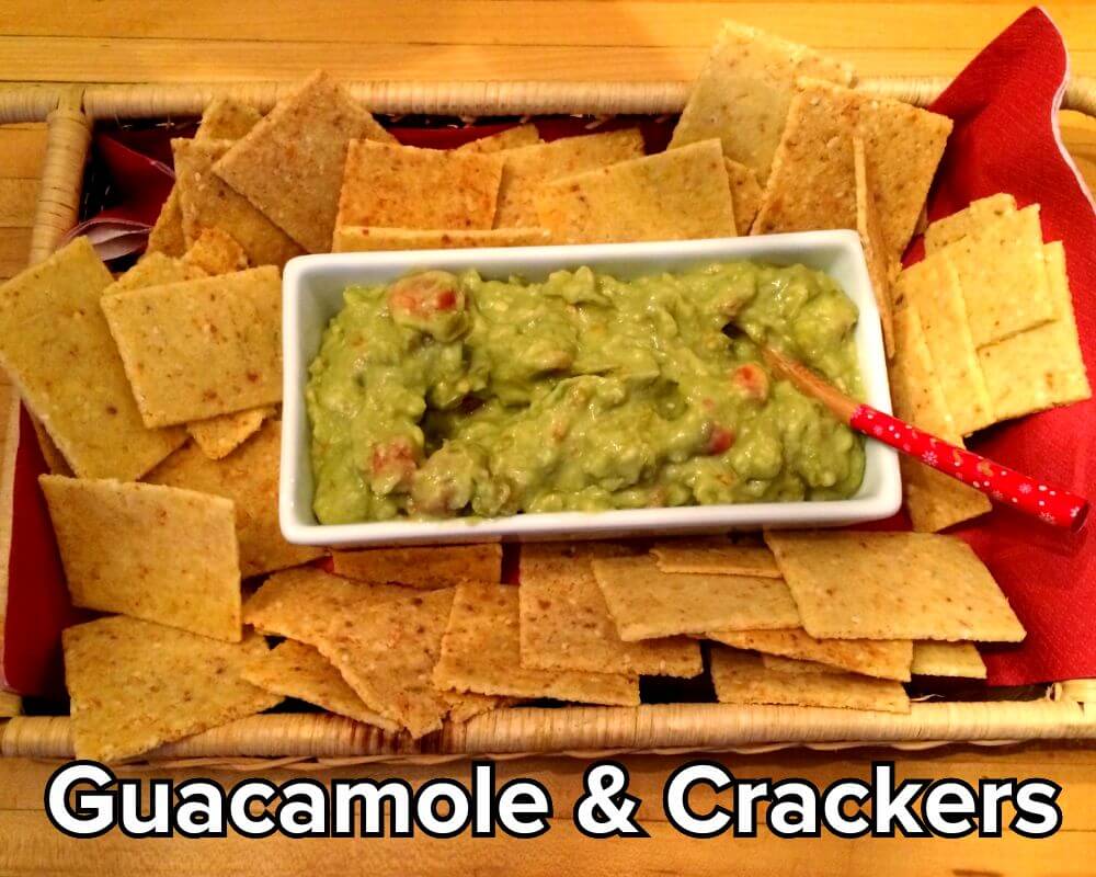 vegan snack- Guacamole and Crackers