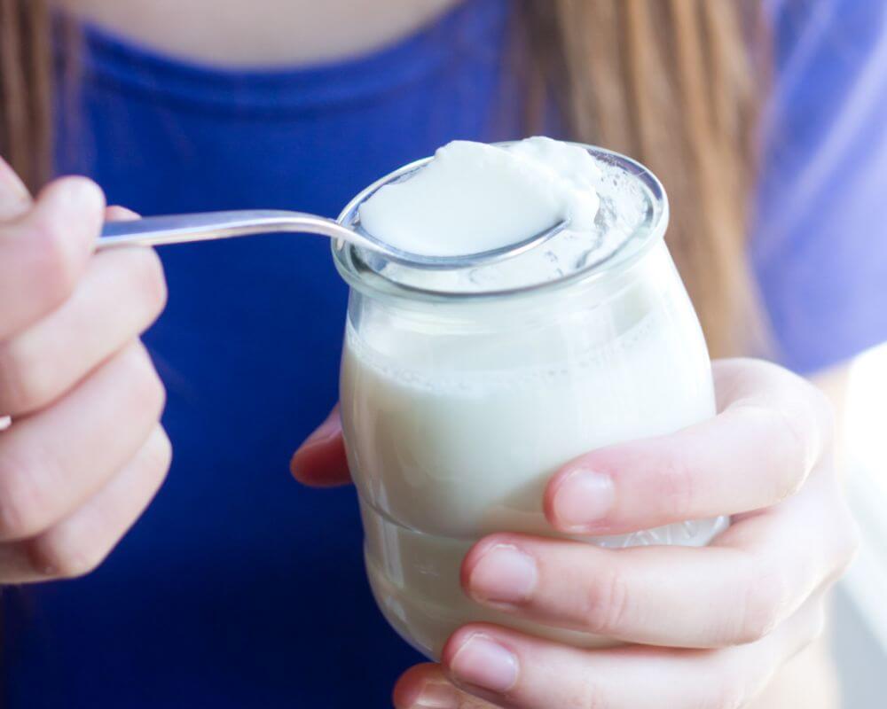 Make your own probiotic yogurt starter at home - easy and rewarding!